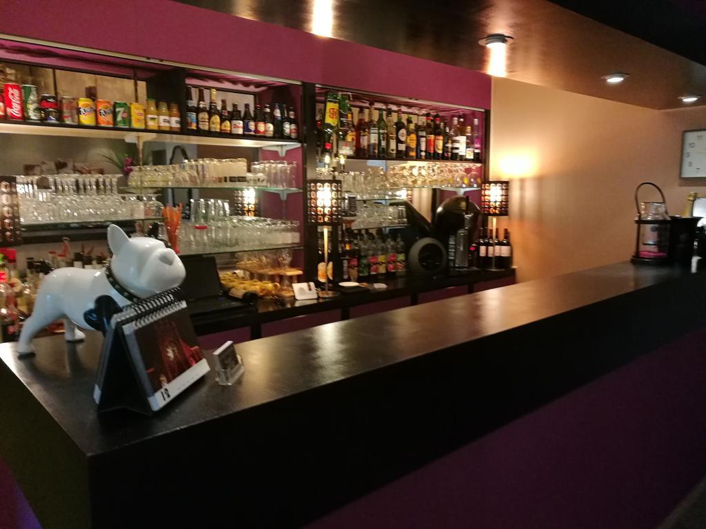 Lys Hotel Аллюен Экстерьер фото